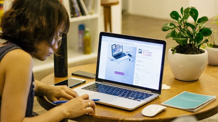 Retailers face AI visibility risk as shoppers compare deals